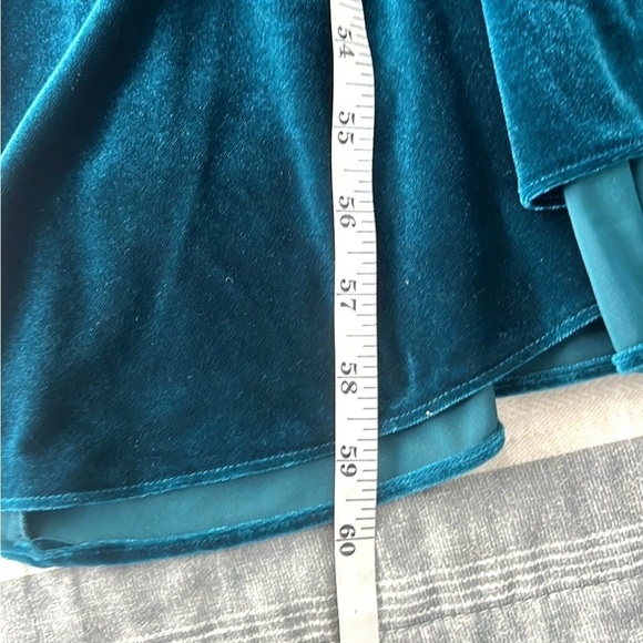 ELIZA J, Sexy BodyCon Women's Asymmetrical-Hem Stretch-Velvet Dress, EUC, Size 4 - Picture 15 of 15